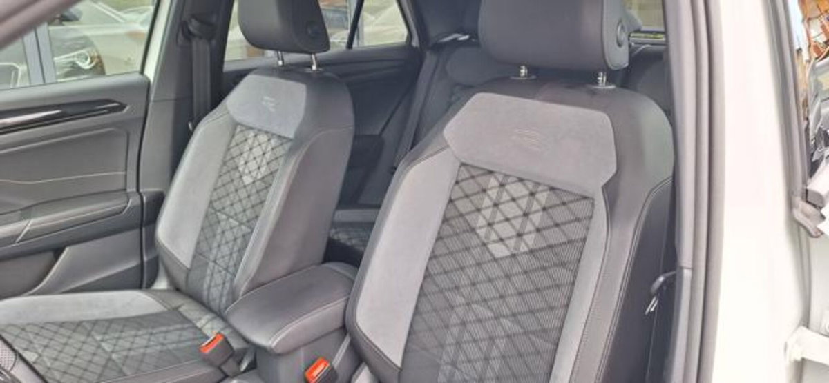 Volkswagen T-Roc 1.5 tsi R-Line (11)