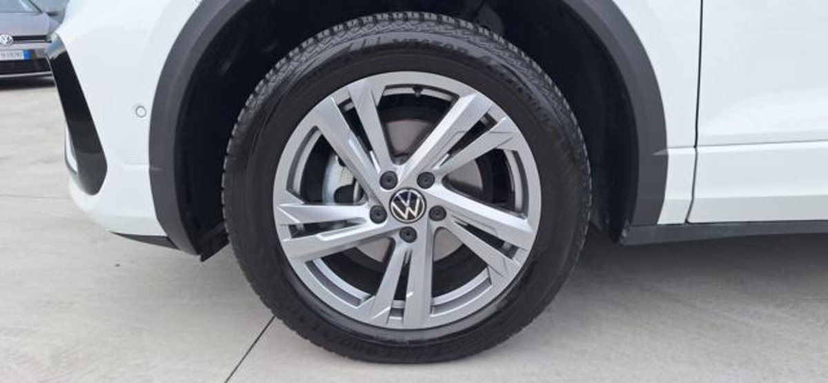 Volkswagen T-Roc 1.5 tsi R-Line (12)