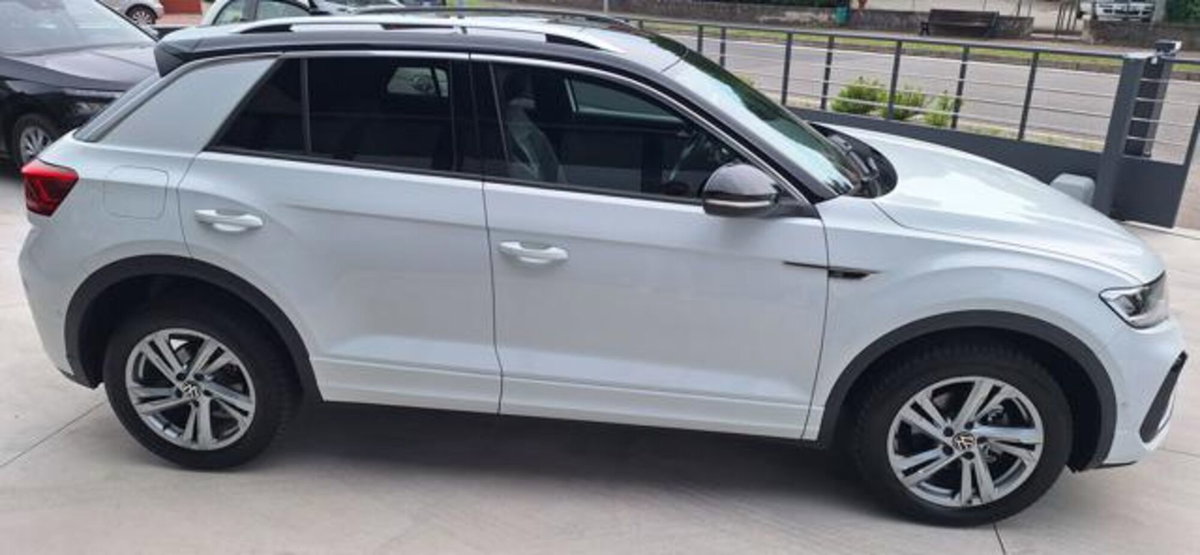 Volkswagen T-Roc 1.5 tsi R-Line (13)