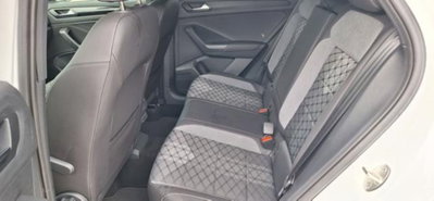 Volkswagen T-Roc 1.5 tsi R-Line (6)