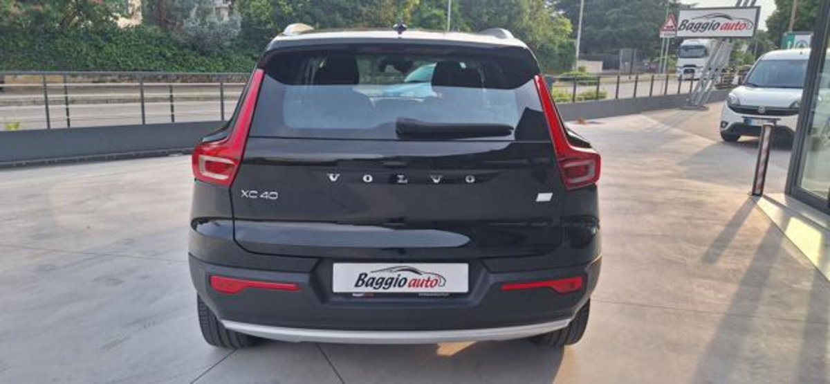 Volvo XC40 T4 Recharge Plug-in Hybrid Inscription (10)
