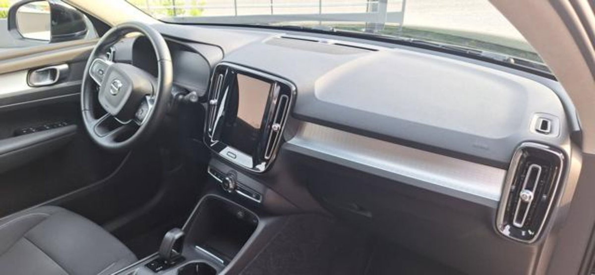 Volvo XC40 T4 Recharge Plug-in Hybrid Inscription (5)