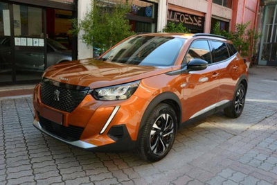 Peugeot 2008 BlueHDi 110 S&S Allure usata