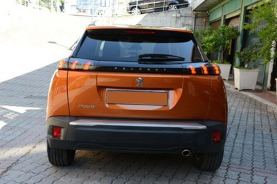 Peugeot 2008 BlueHDi 110 S&S Allure (6)