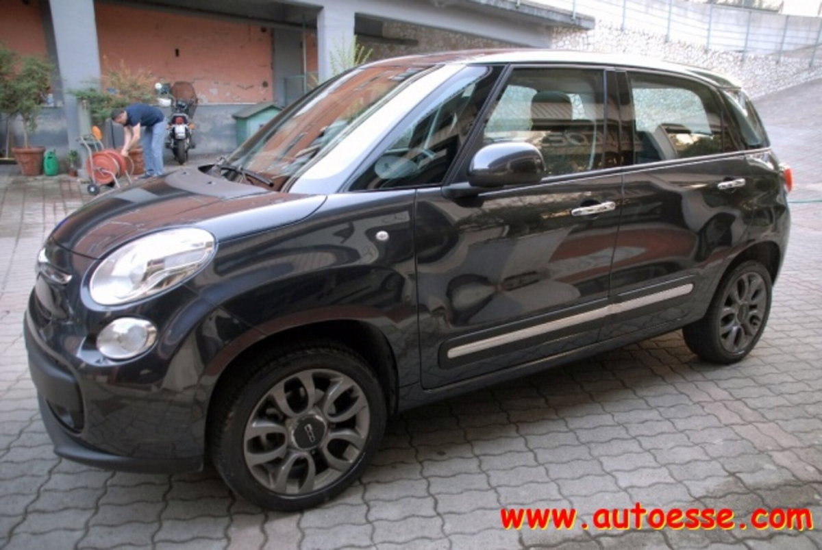Fiat 500L 0.9 TwinAir Turbo Natural Power Lounge (6)