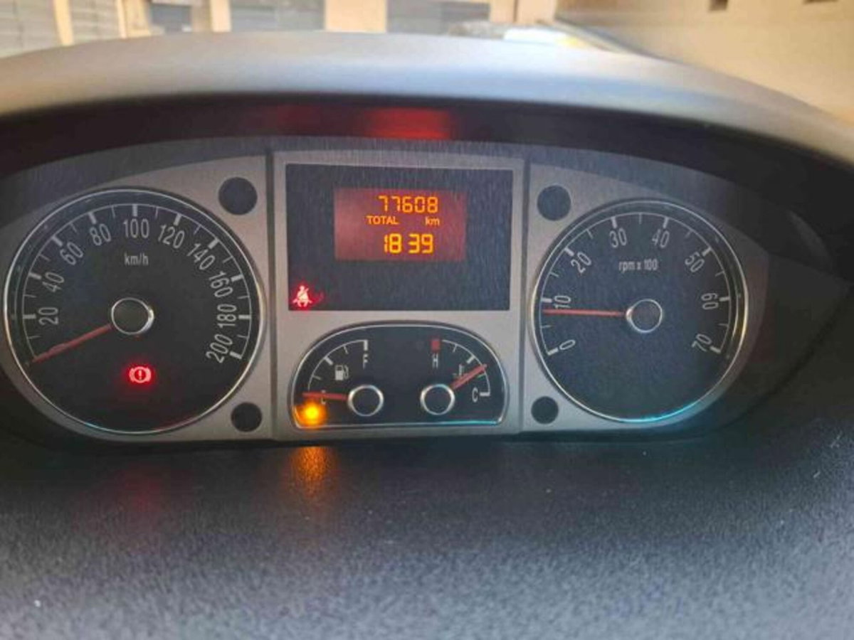 Lancia Musa 1.4 16V Diva (8)