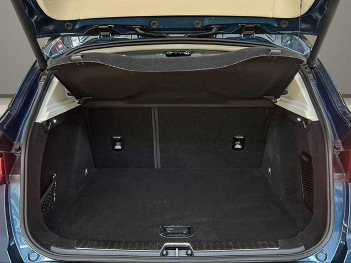 Lynk & Co 01 01 1.5 td phev (7)