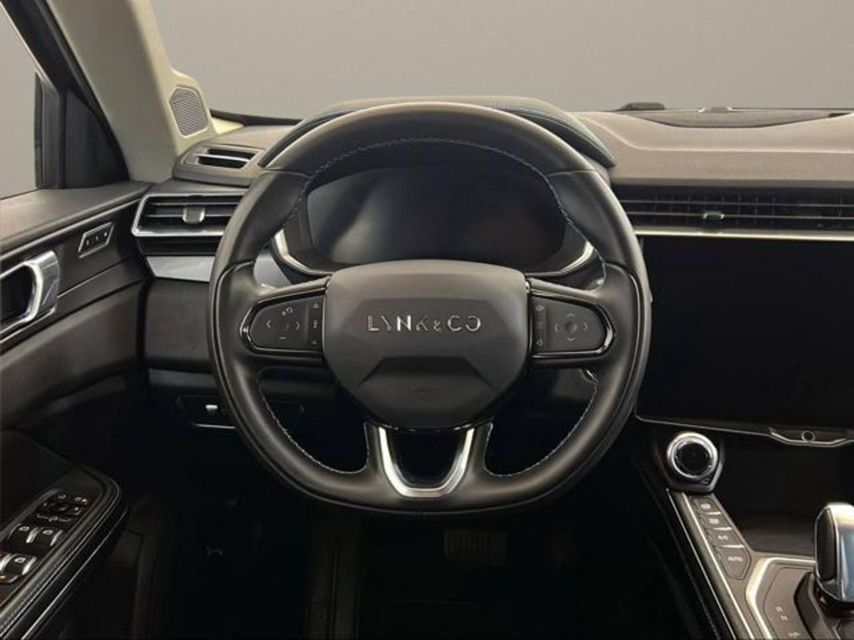 Lynk & Co 01 01 1.5 td phev (17)