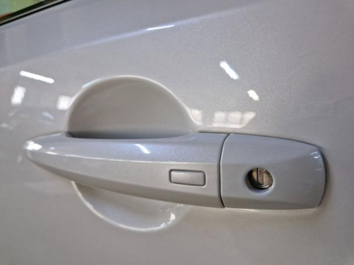 Nissan Qashqai MHEV 158 CV Xtronic Premiere Edition (18)