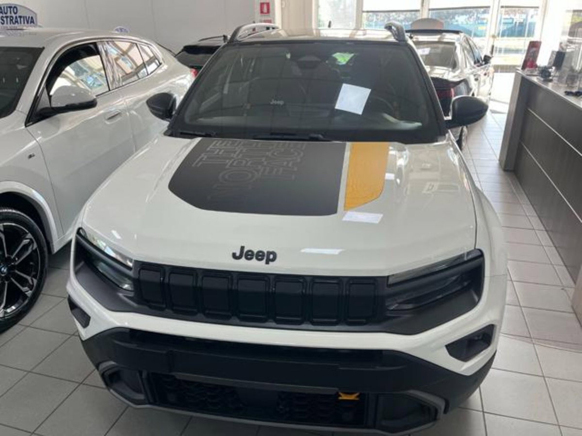 Jeep Avenger 1.2 turbo e-hybrid mhev The North Face 4xe 145cv edct6