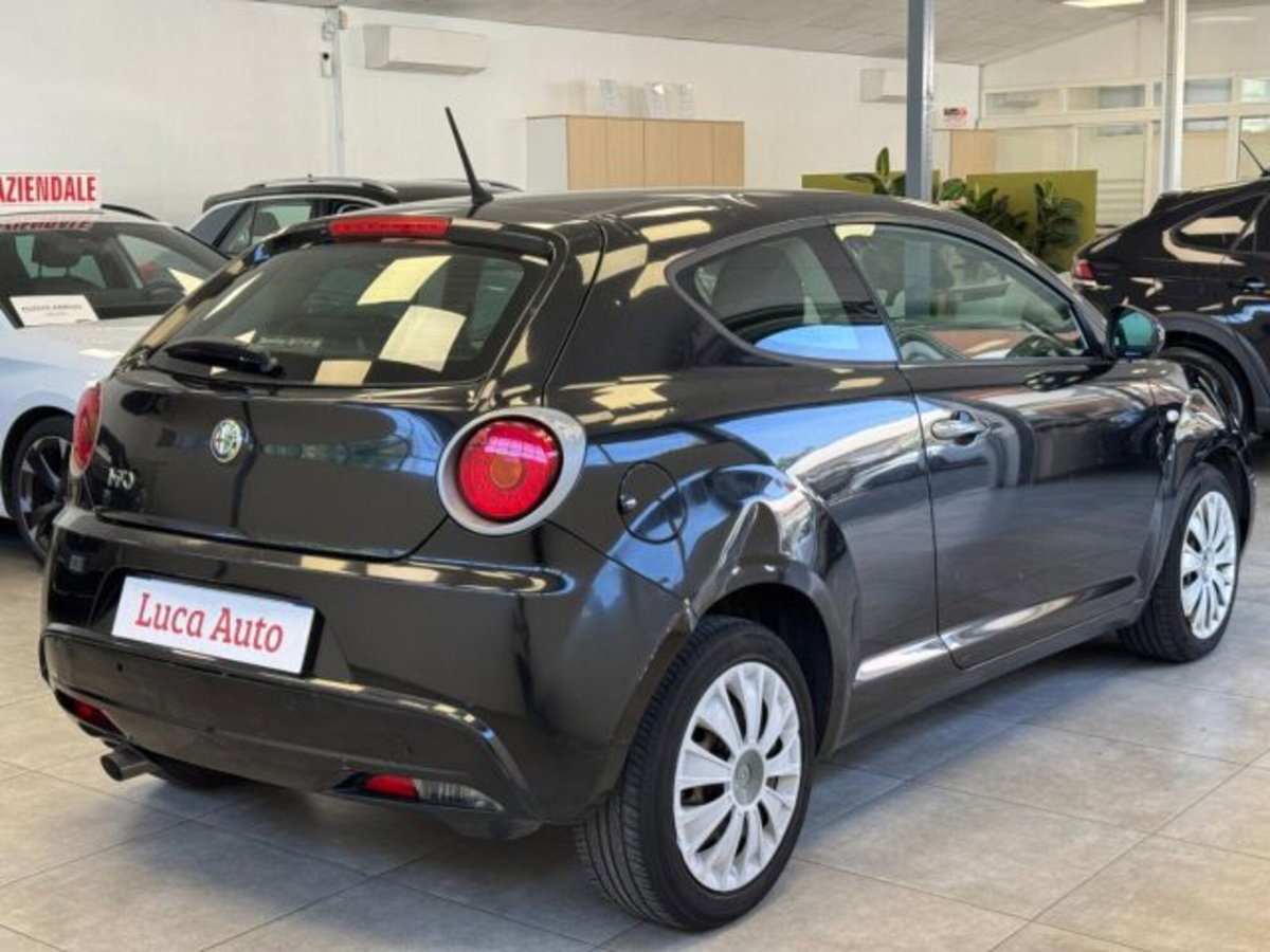 Alfa Romeo MiTo 1.4 78 CV Distinctive (4)