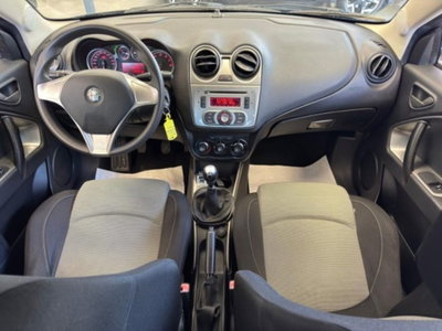 Alfa Romeo MiTo 1.4 78 CV Distinctive (9)