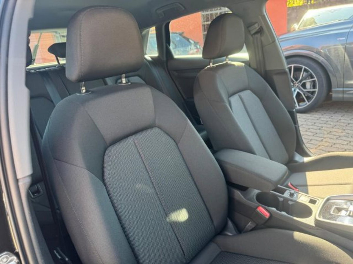 Audi A3 Sportback 35 TDI S tronic Business (18)