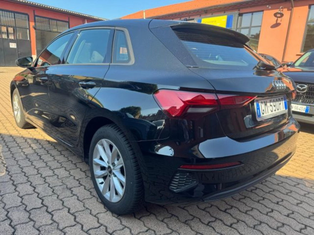 Audi A3 Sportback 35 TDI S tronic Business (4)