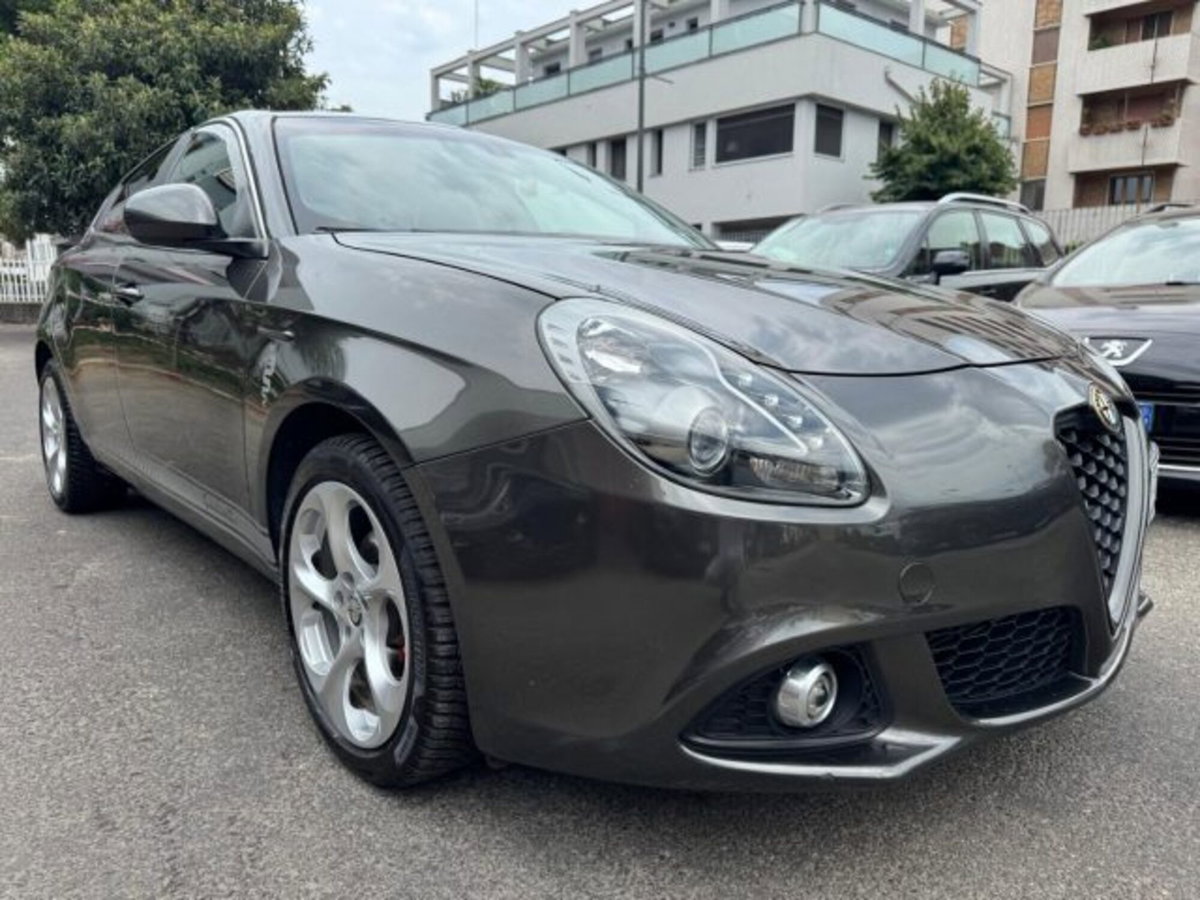 Alfa Romeo Giulietta 1.6 JTDm Distinctive 120cv (3)