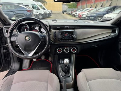 Alfa Romeo Giulietta 1.6 JTDm Distinctive 120cv (8)
