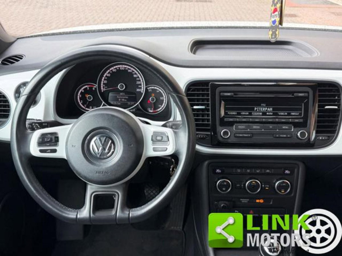 Volkswagen Maggiolino 1.6 TDI Design (9)