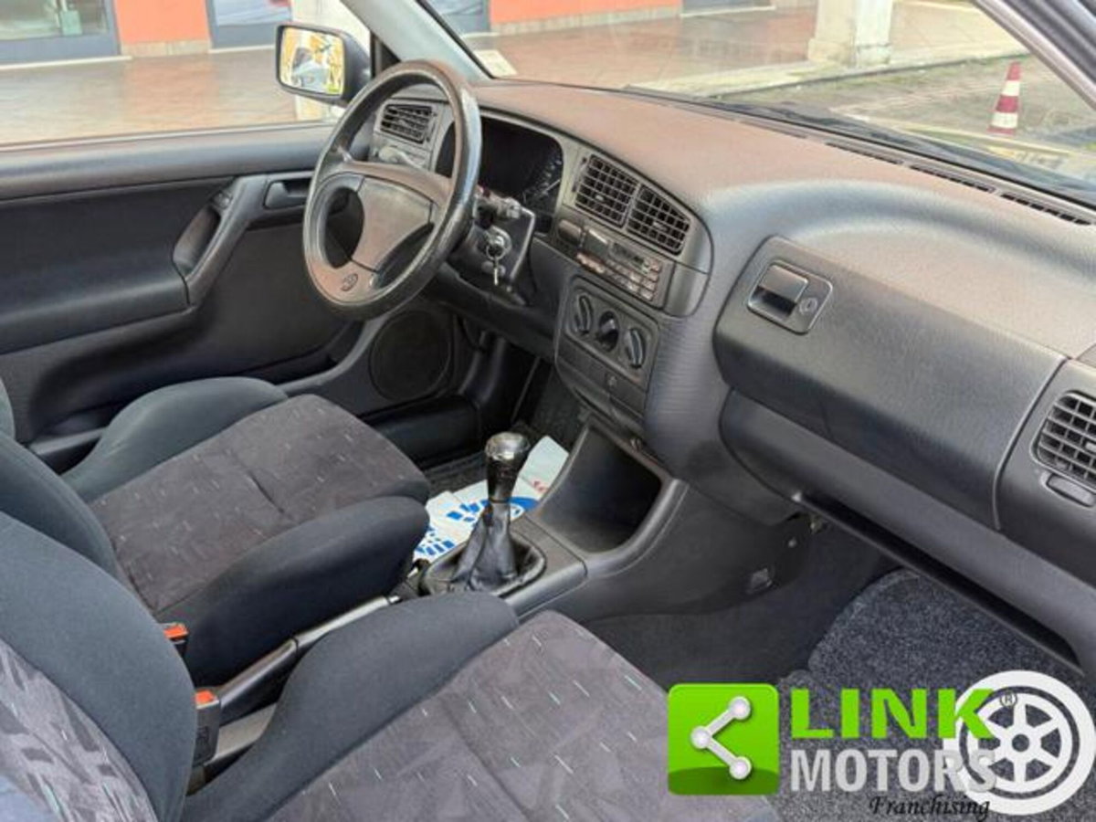 Volkswagen Golf 2.0 cat 3 porte GT Special (17)