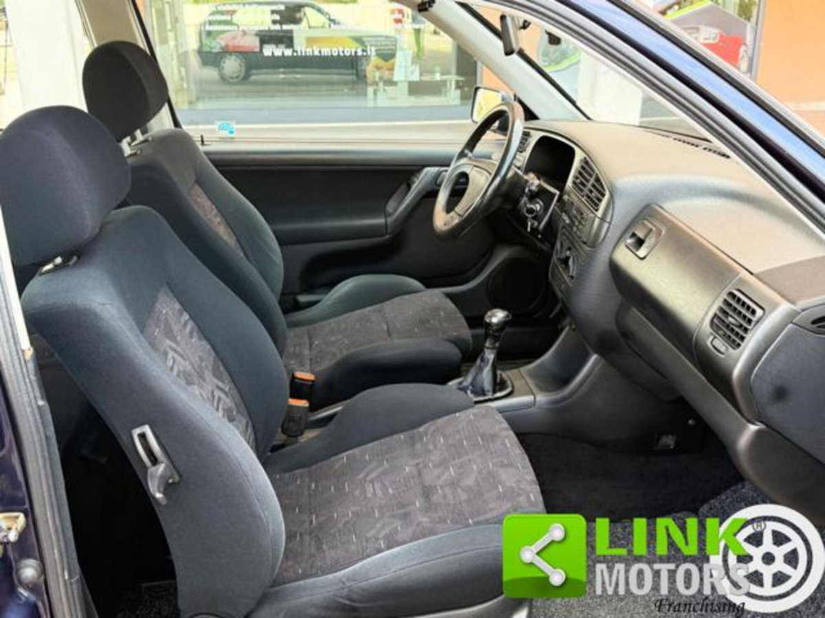 Volkswagen Golf 2.0 cat 3 porte GT Special (18)
