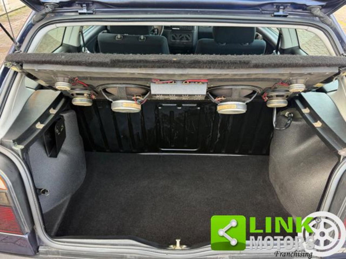 Volkswagen Golf 2.0 cat 3 porte GT Special (19)