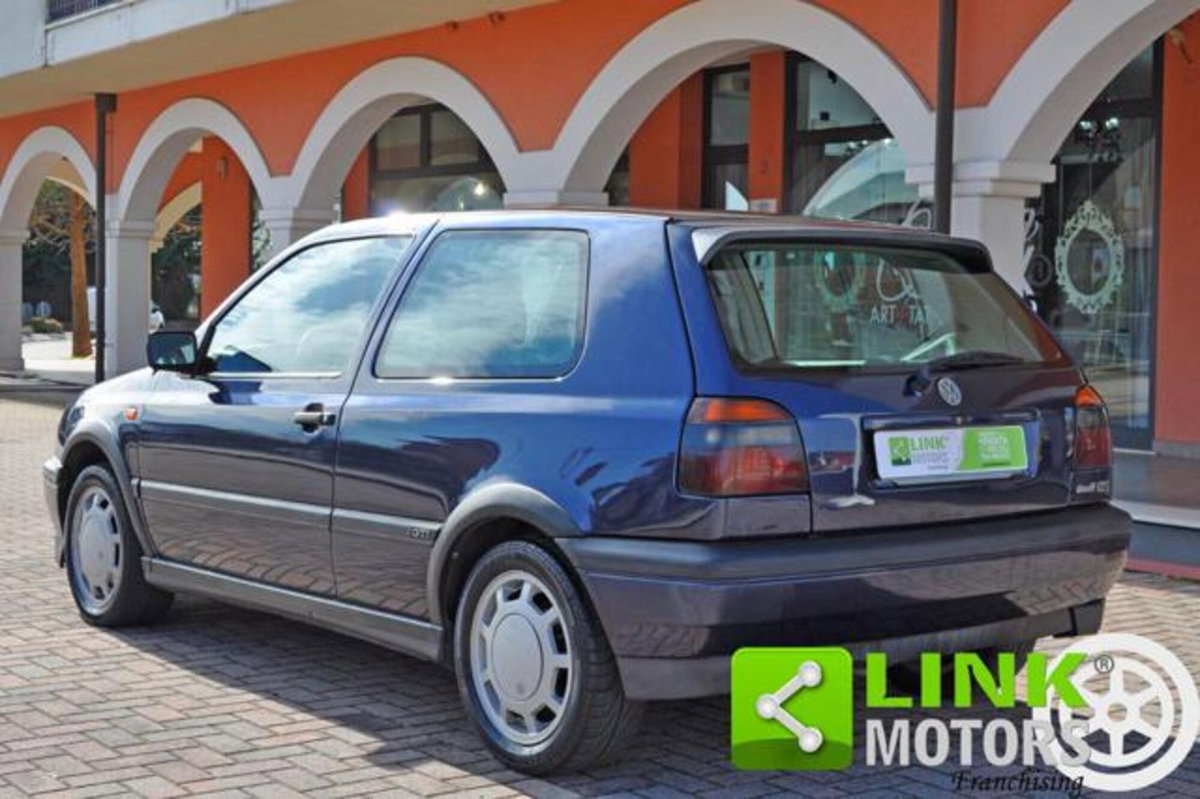 Volkswagen Golf 2.0 cat 3 porte GT Special (5)