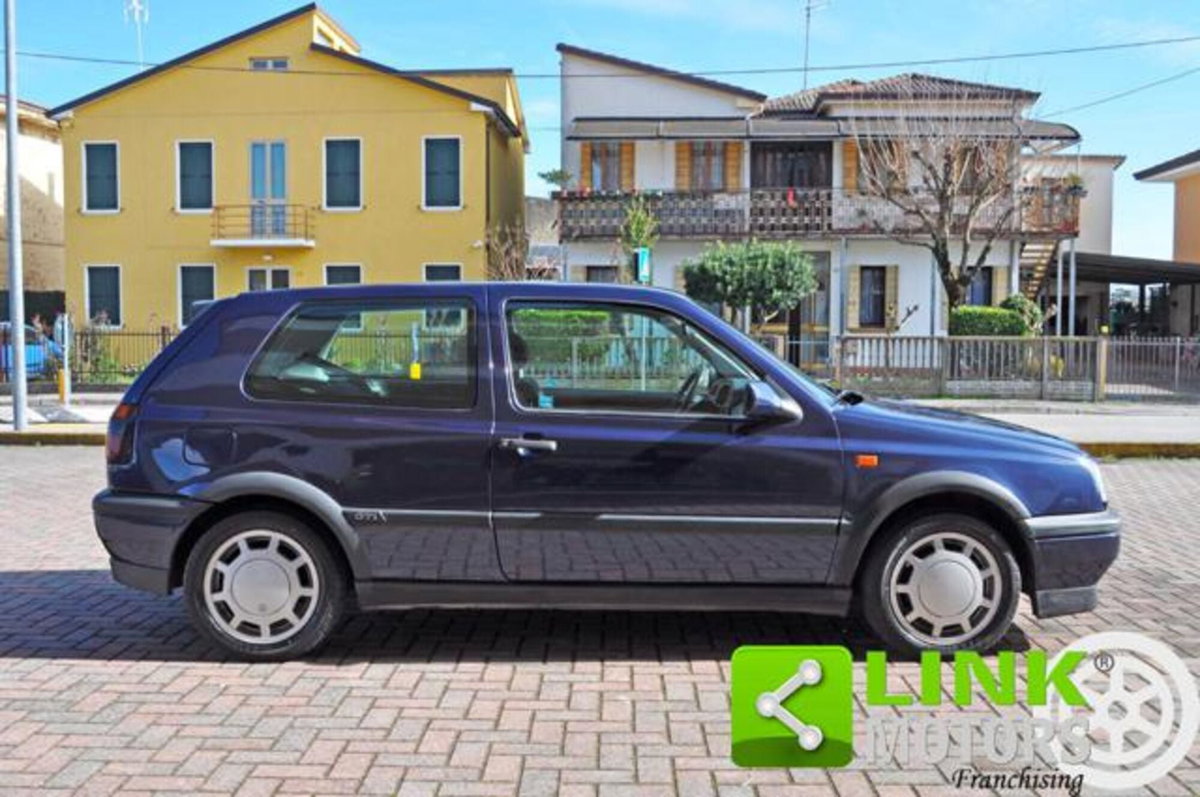 Volkswagen Golf 2.0 cat 3 porte GT Special (8)