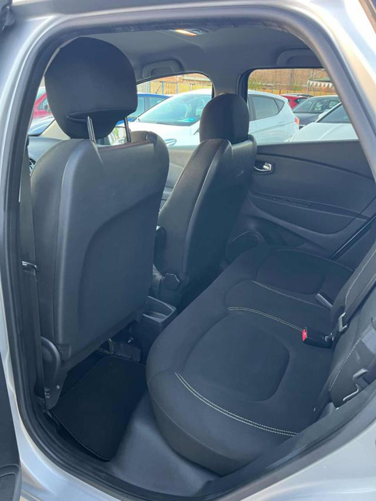 Renault Captur dCi 8V 110 CV Start&Stop Energy Initiale Paris (20)