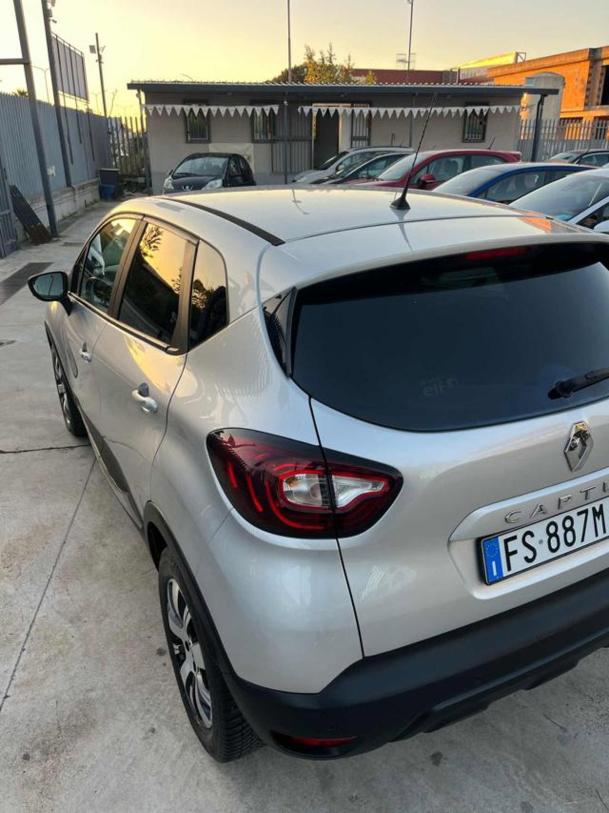 Renault Captur dCi 8V 110 CV Start&Stop Energy Initiale Paris (9)