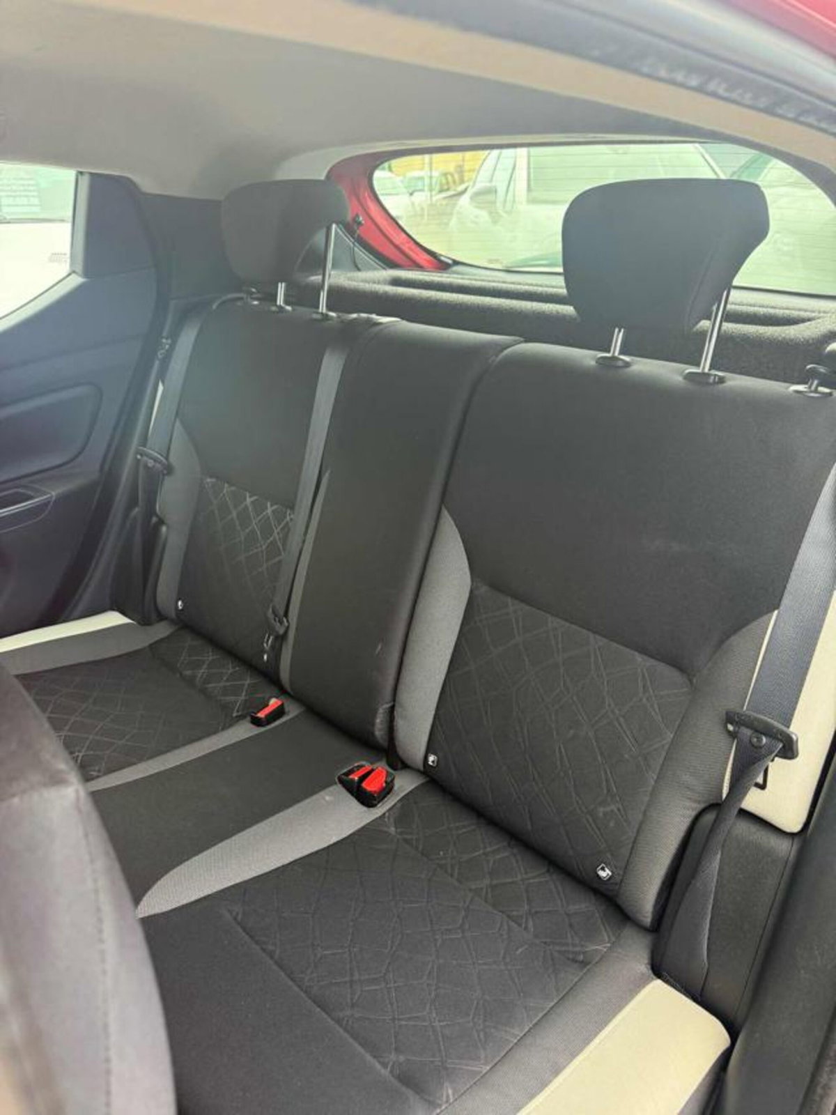 Nissan Micra dCi 90 5 porte N-Connecta (17)