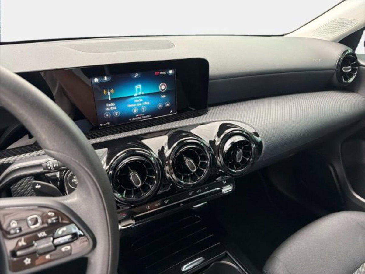 Mercedes-Benz Classe A 180 d Automatic Executive (11)