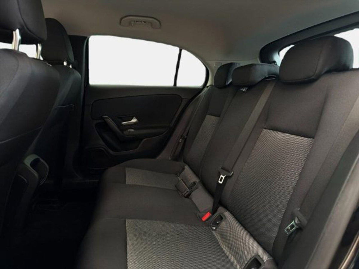 Mercedes-Benz Classe A 180 d Automatic Executive (14)