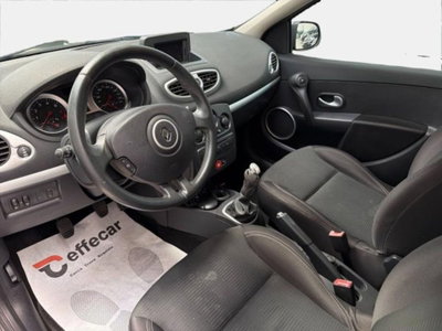 Renault Clio 1.2 16V 5 porte Luxe (7)