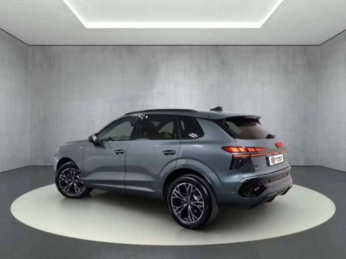 Audi Q3 Sportback 2.0 tfsi S line edition quattro 204cv s-tronic (5)