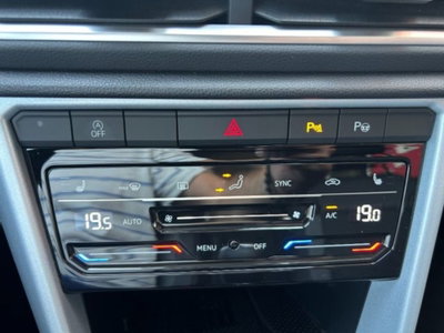 Volkswagen T-Roc 1.0 tsi Style 115cv (11)