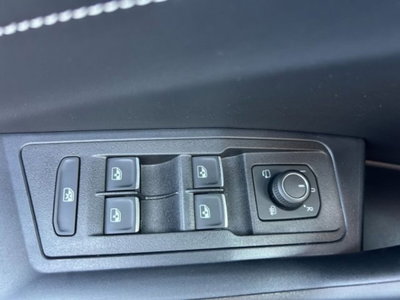 Volkswagen T-Roc 1.0 tsi Style 115cv (15)