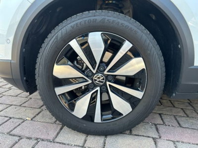 Volkswagen T-Roc 1.0 tsi Style 115cv (18)