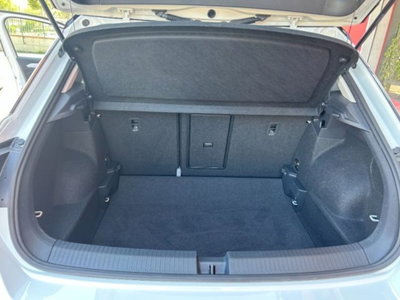 Volkswagen T-Roc 1.0 tsi Style 115cv (8)