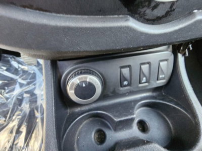 Dacia Duster 1.6 115CV Start&Stop 4x4 Ambiance (14)
