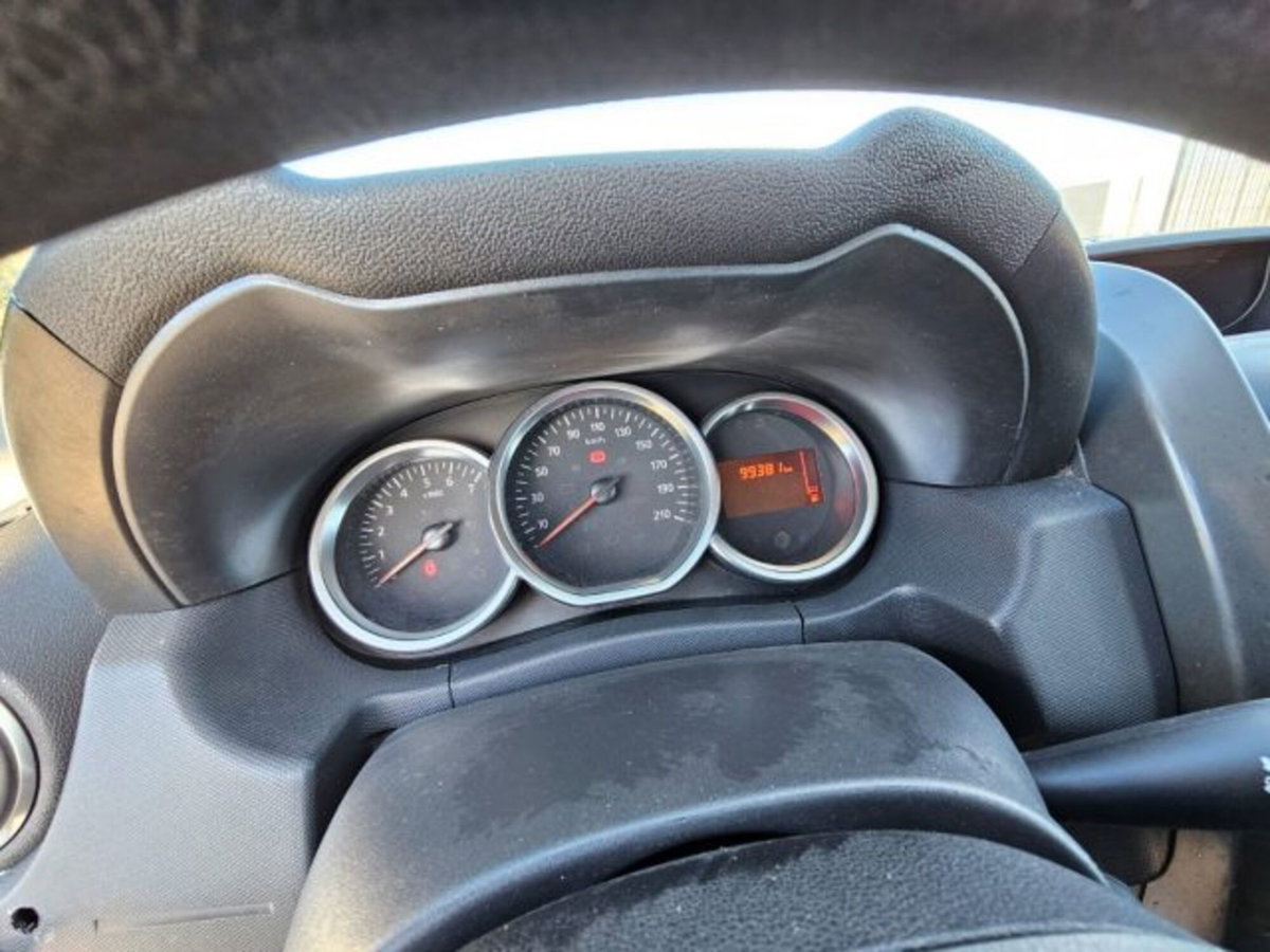 Dacia Duster 1.6 115CV Start&Stop 4x4 Ambiance (19)