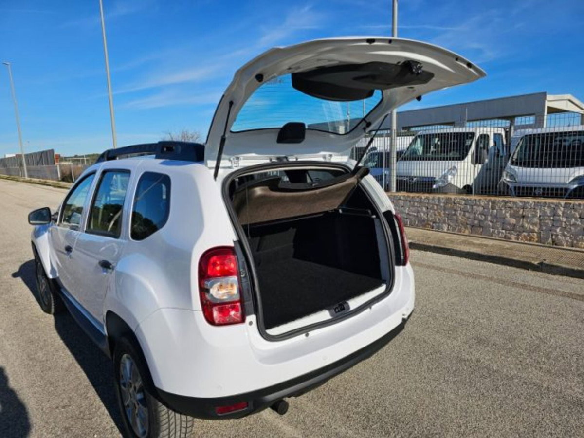 Dacia Duster 1.6 115CV Start&Stop 4x4 Ambiance (9)