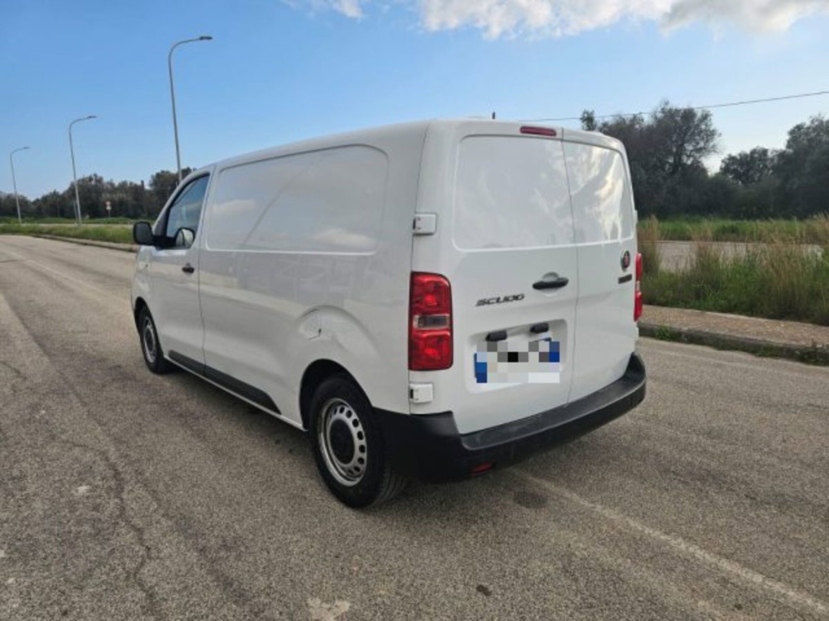 Fiat Scudo Furgone ce 2.0 bluehdi 145cv L2H1 d.cab.fissa Lounge (12)
