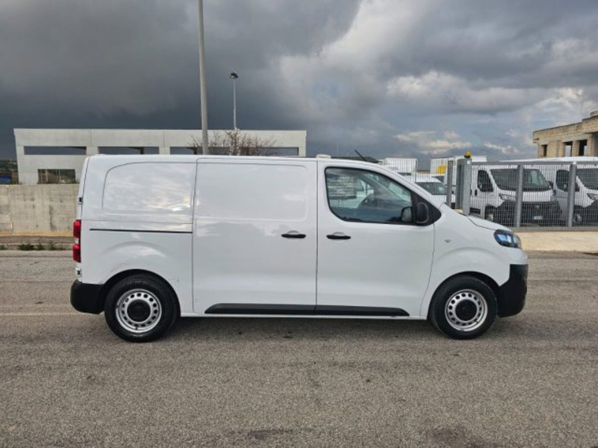 Fiat Scudo Furgone ce 2.0 bluehdi 145cv L2H1 d.cab.fissa Lounge (5)