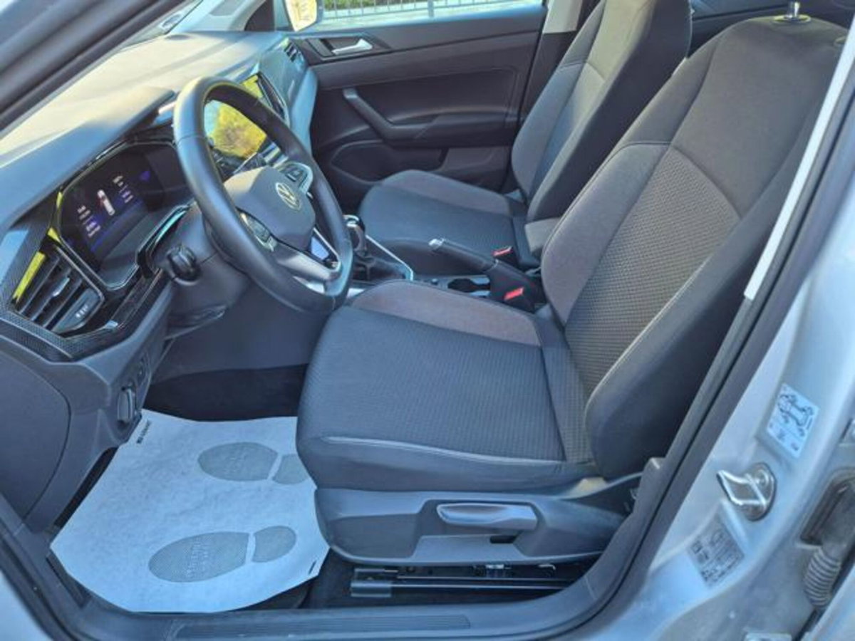 Volkswagen Polo 1.0 tsi Life 95cv dsg (9)