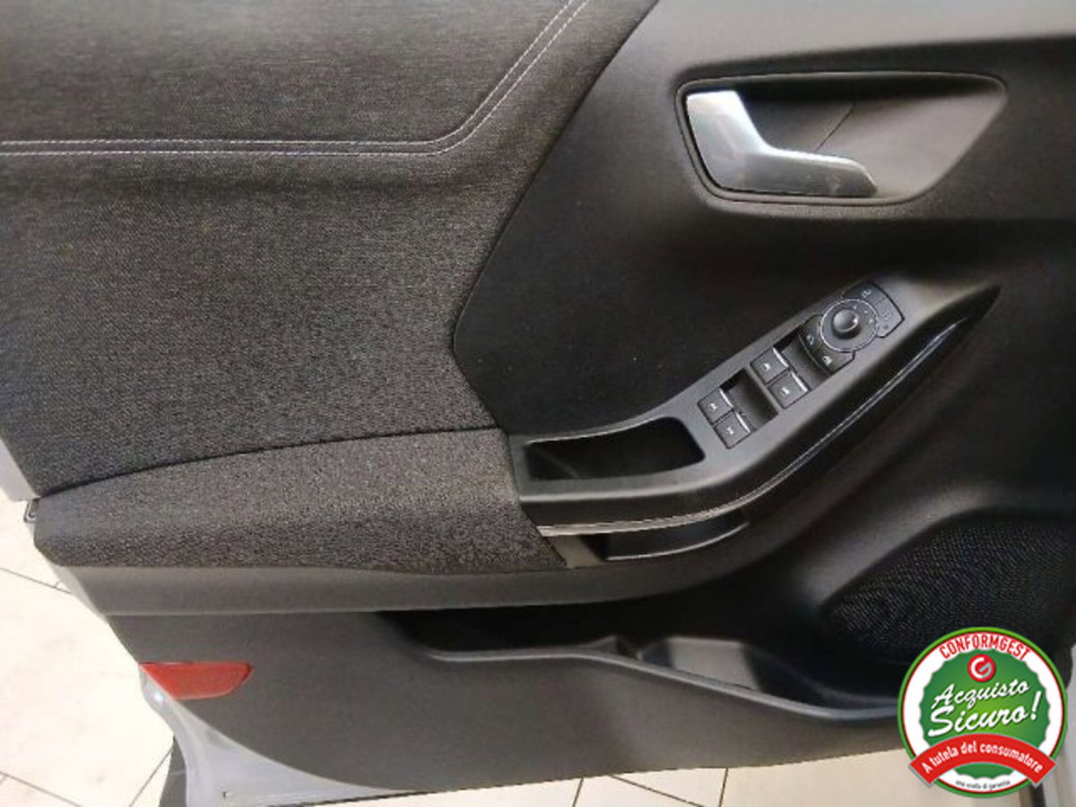 Ford Puma 1.0 EcoBoost Hybrid 125 CV S&S aut. Titanium Design (10)
