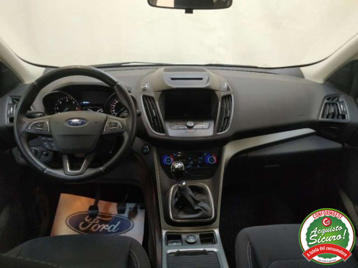 Ford Kuga 1.5 TDCI 120 CV S&S 2WD Plus (13)