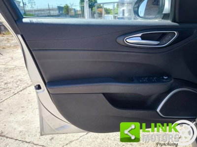 Alfa Romeo Giulia 2.2 Turbodiesel 160 CV AT8 Sprint (17)