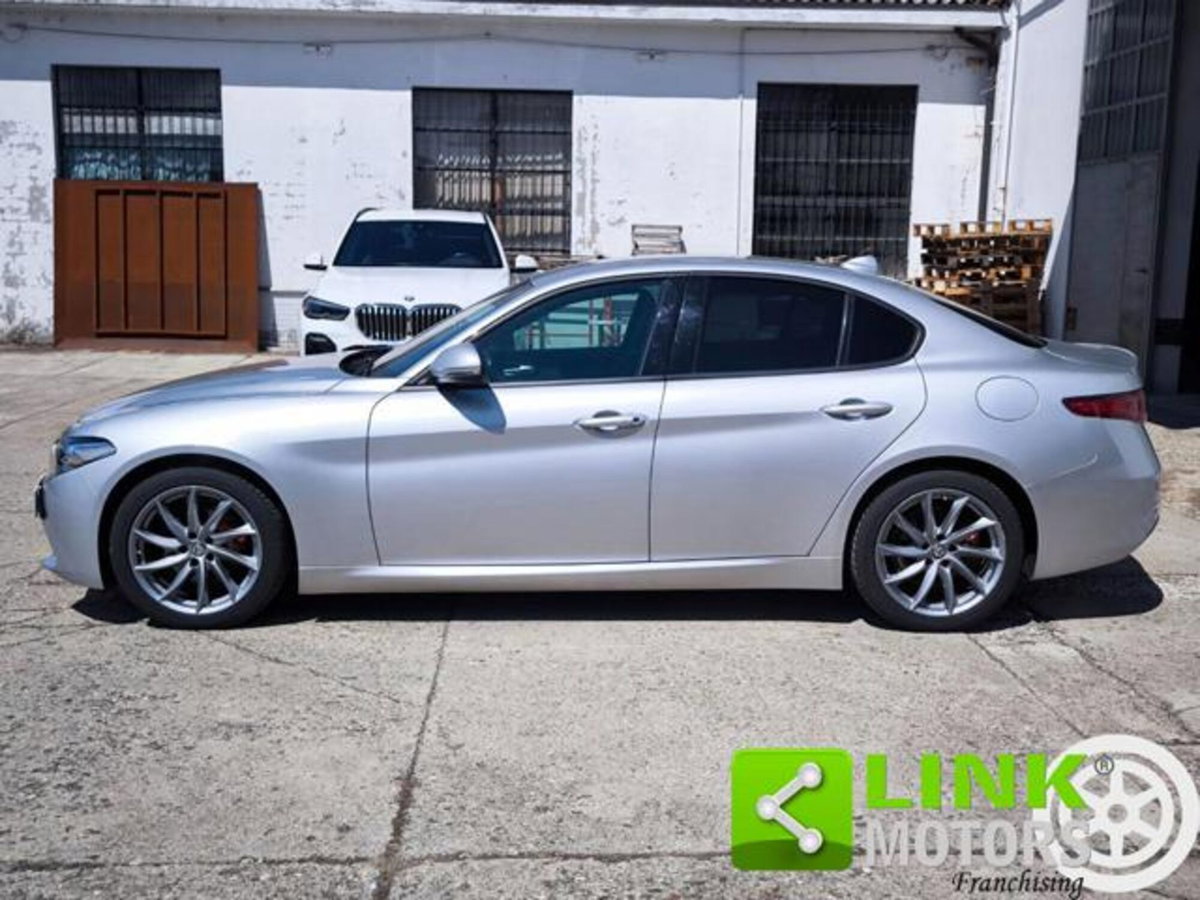 Alfa Romeo Giulia 2.2 Turbodiesel 160 CV AT8 Sprint (8)