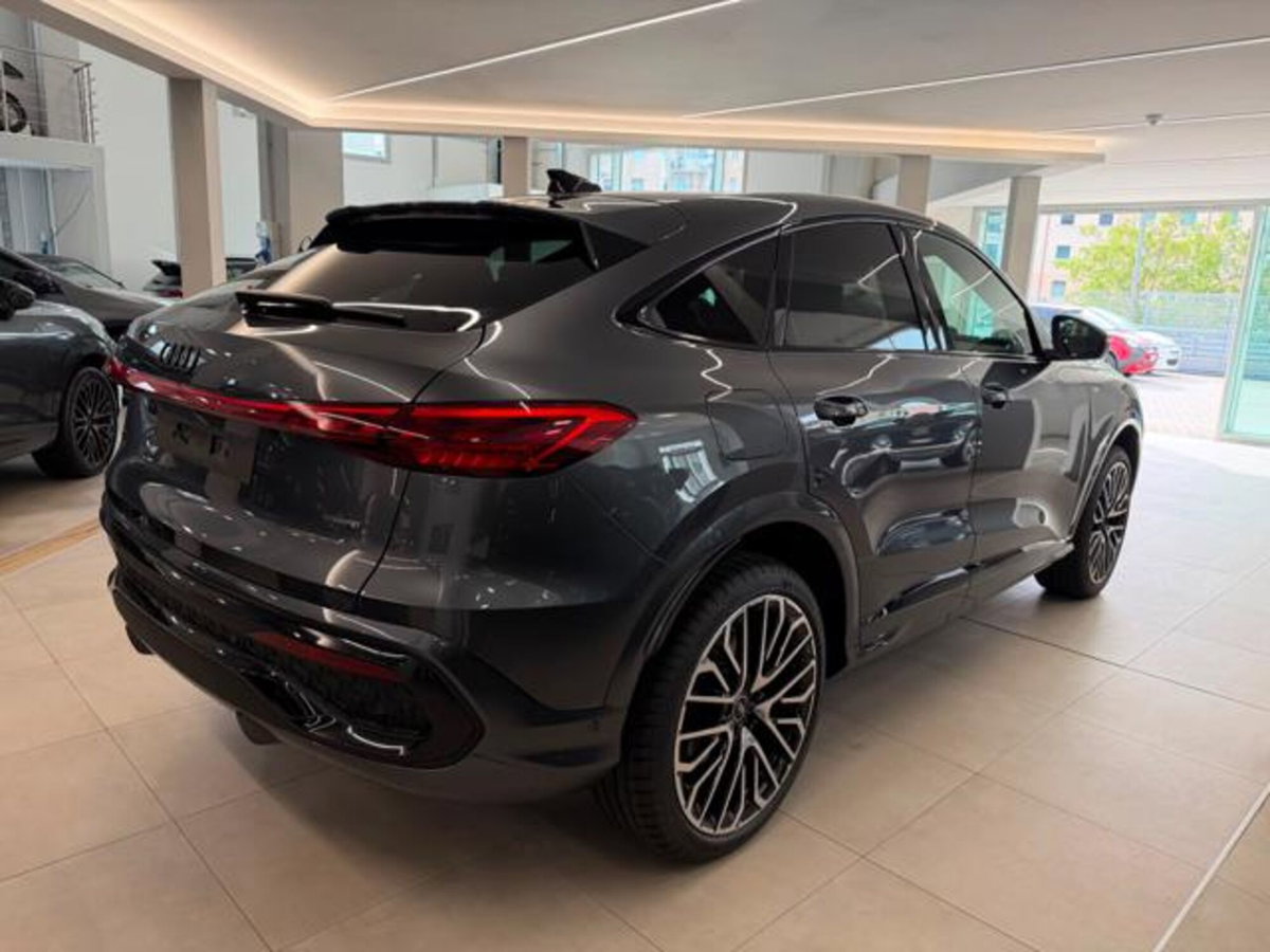 Audi Q5 Sportback 40 2.0 tdi mhev 12V S line Plus quattro s-tronic (5)