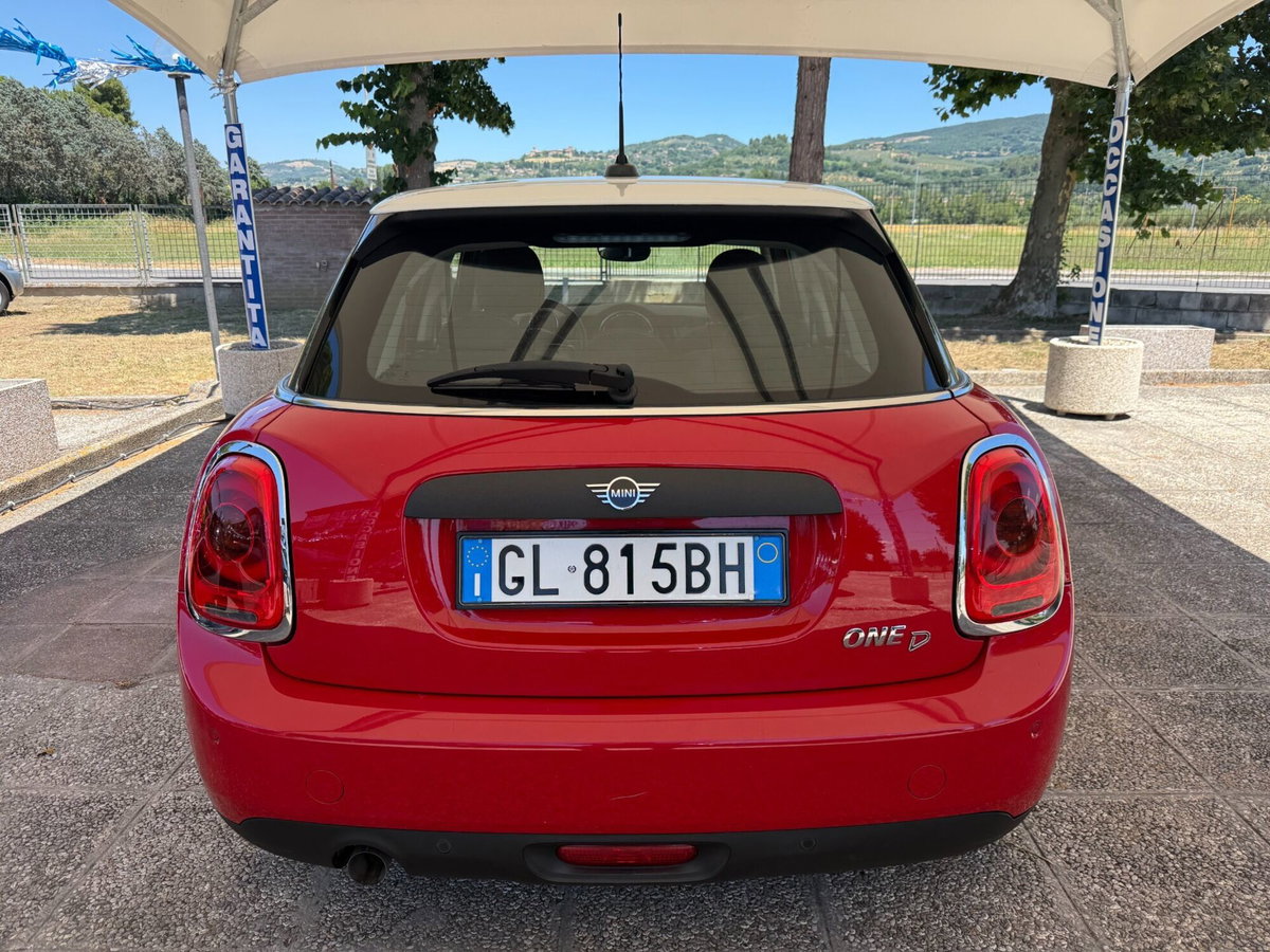 MINI Mini 1.5 Cooper D Hype (2)