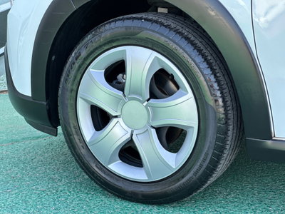 Citroen C3 PureTech 82 Shine (5)